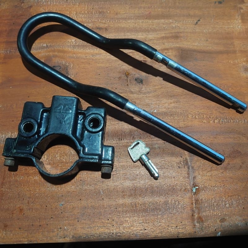 kunci porok kunci ganda kunci velg depan kunci foto depan kunci velg Astrea grand prima Supra x Supr