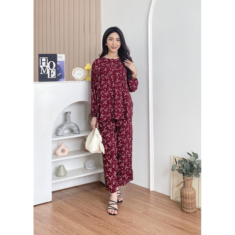 ONESETDANIA/HD.ID/BAJUTIDUR/ONE SET KEKINIAN/BOBOKMANJAH.ID