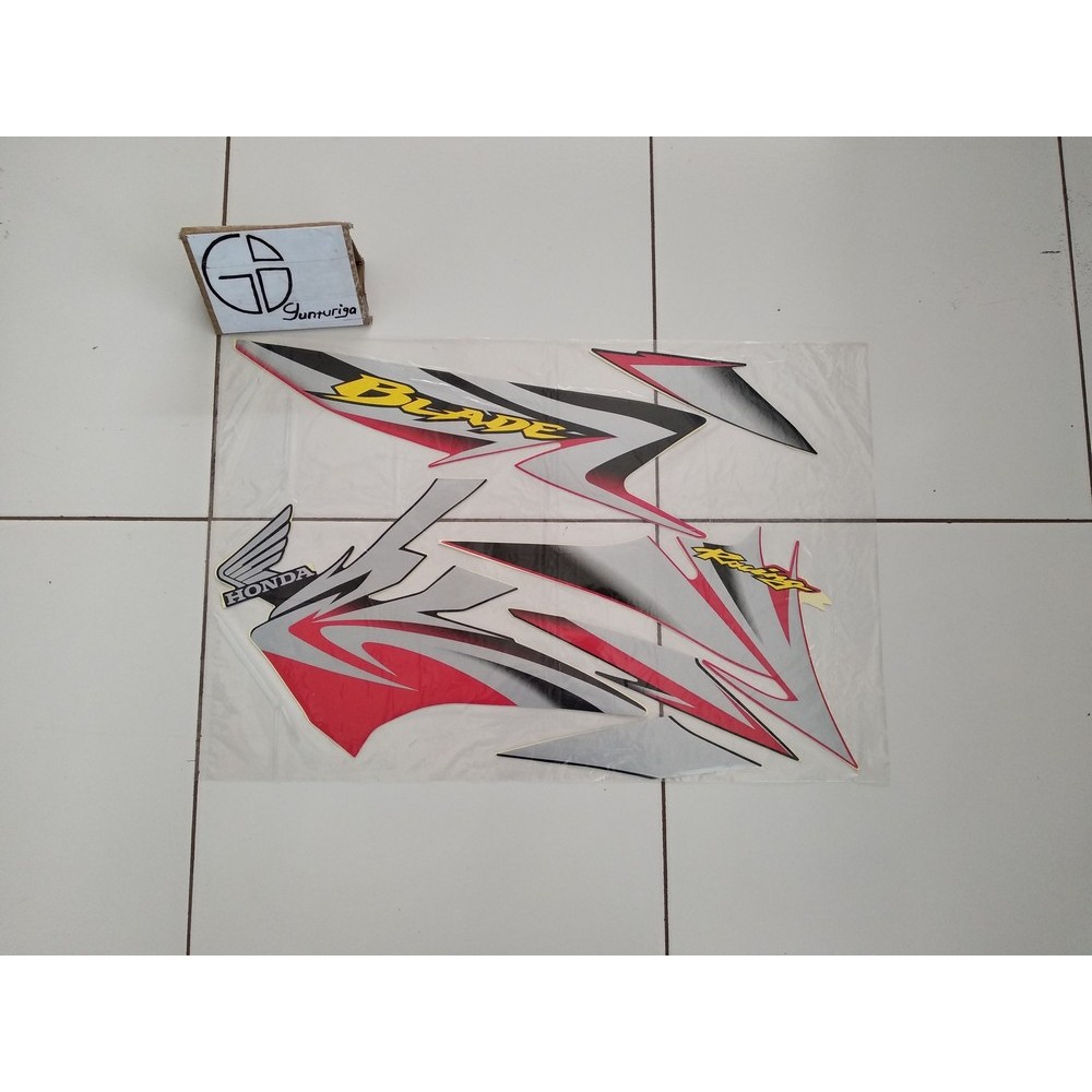 Striping Sticker Lis Honda Blade 110 R 2010 2011 Hitam Merah
