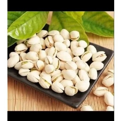 

Kacang Pistachio .Fustuk .premium kualitas . 500 gram