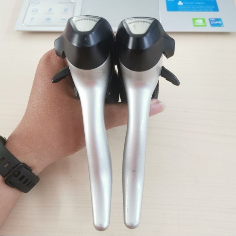 Brifter Shimano Claris ST 2300