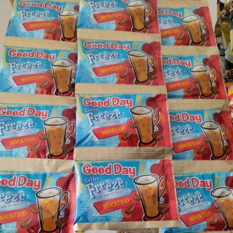 

good day freeze mocafrio 1renceng isi 10bungkus