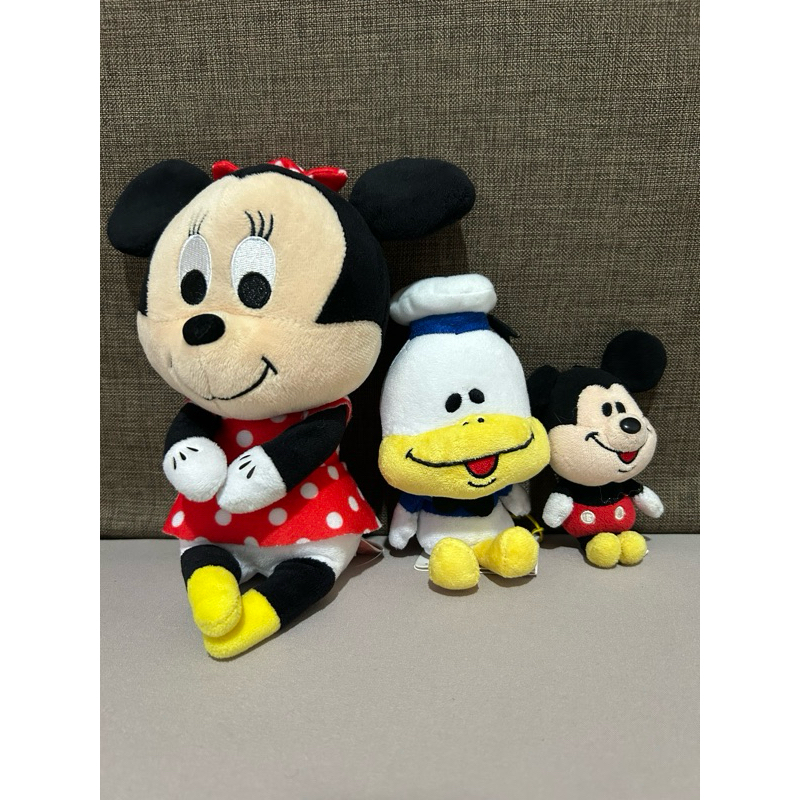 Paket Boneka dan ganci Disney PL, TArts