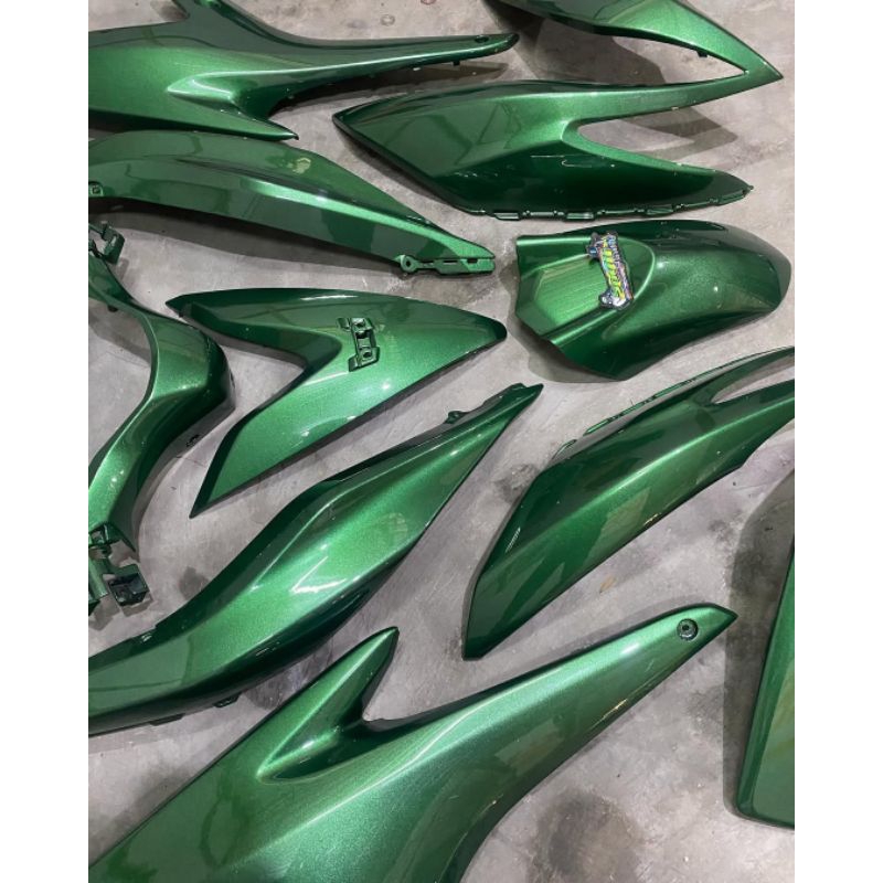 cat green hulak metalik pu cat motor dan mobil berkualitas