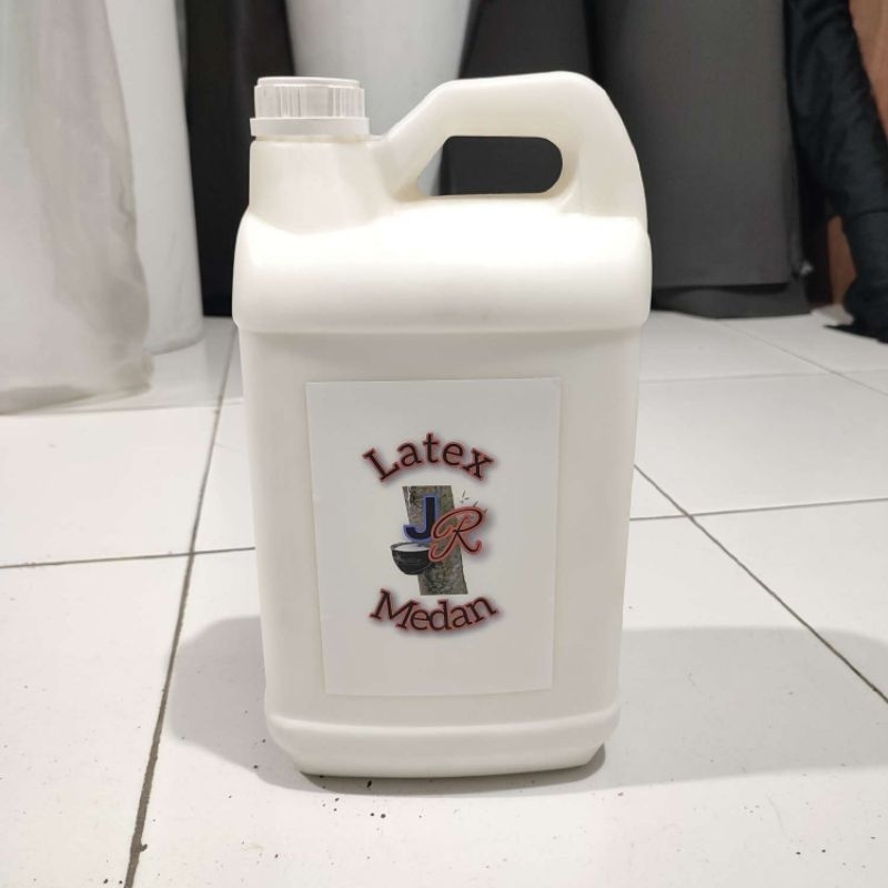 

Lem Latex Cair Per Galon Isi 5 Liter Kadar 35% Untuk Busa , Eva , Kulit, sofa dan Sintetis