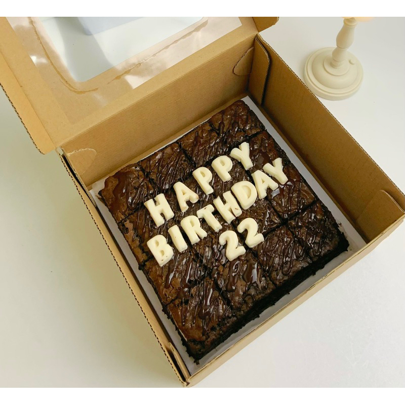 

Fudgy brownies 15x15 (bisa add text)