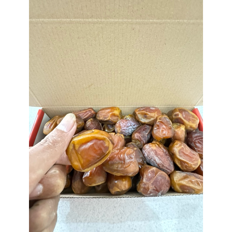 

Kurma Sukari best fress berat 1kg
