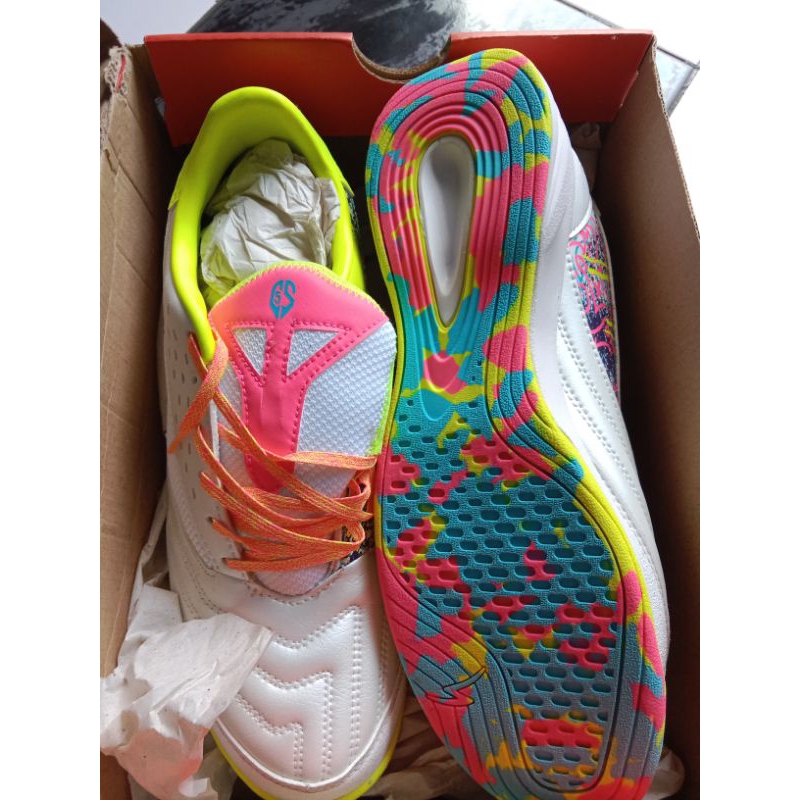 Sepatu Futsal New size 45