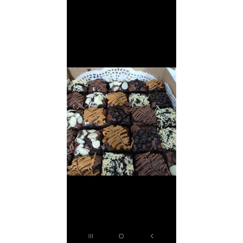 

Brownies Panggang Coklat Uk. 20x10 isi 12 pcs