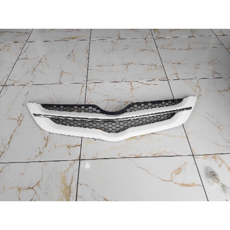 grill depan toyota vios limo gen 2 2007-2012 original