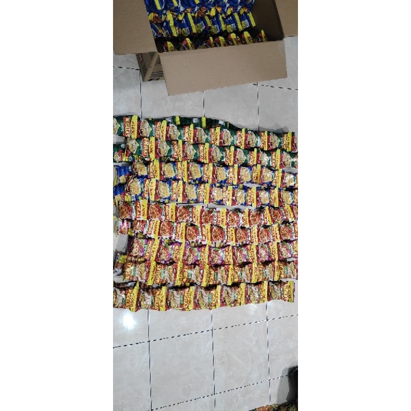 

mie gelas all varian isi 15pcs