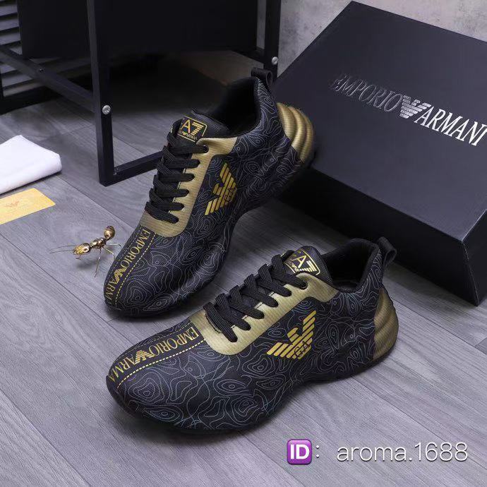 Sepatu Armani fashionable tinggi