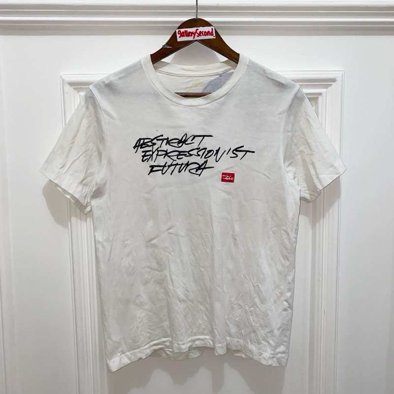 Uniqlo X futura Japan Tshirt