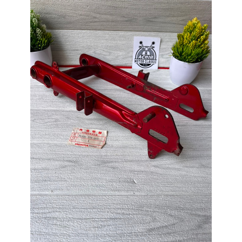 swing arm Swingarm lengan ayun c70 honda c70 original nos tahun 1977
