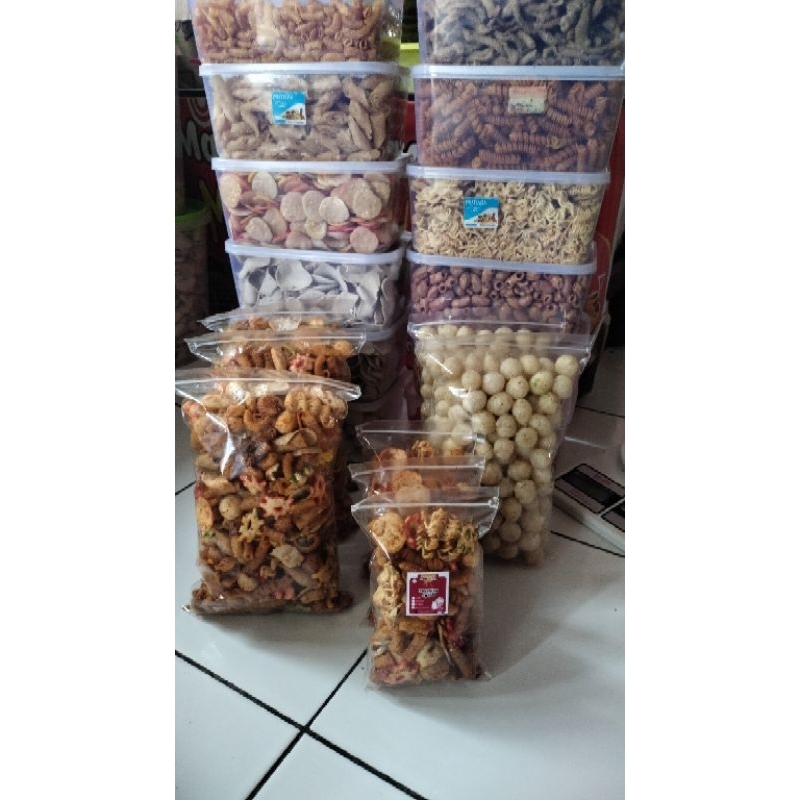 

basreng kering 500 gram campur makroni usus crispy krupuk seblak pedas gurih