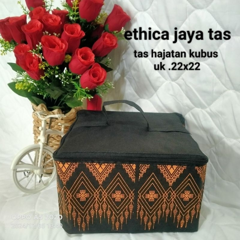 

tas hajatan kubus uk 22x22 premium hrga per psc