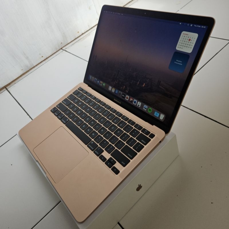 MacBook Air M1 8/256 GB Termulus Termurah masih Garansi Resmi iBox