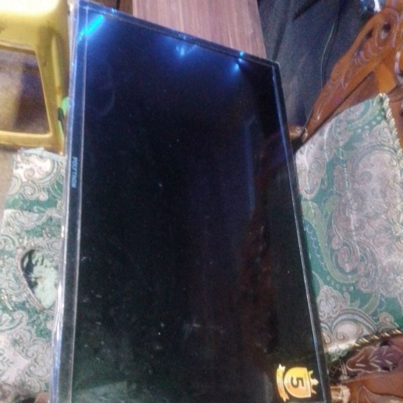 panel Polytron 32 inc normal mulus