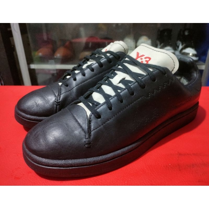 SEPATU SECOND ADIDAS Y3 KULIT HITAM SIZE 41.5