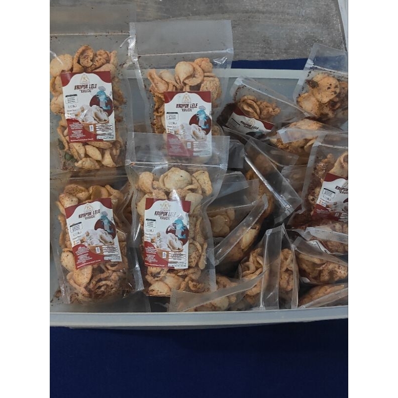 

kerupuk lele (krucil) pedas manis