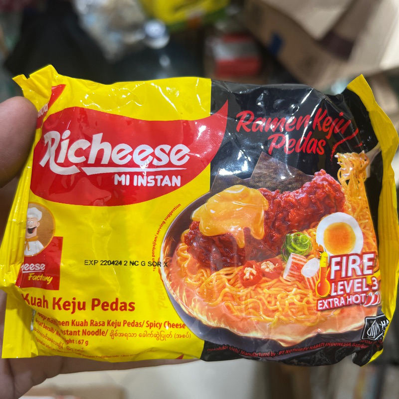 

Mie Instan Richeese Nabati Kuah Keju Pedas