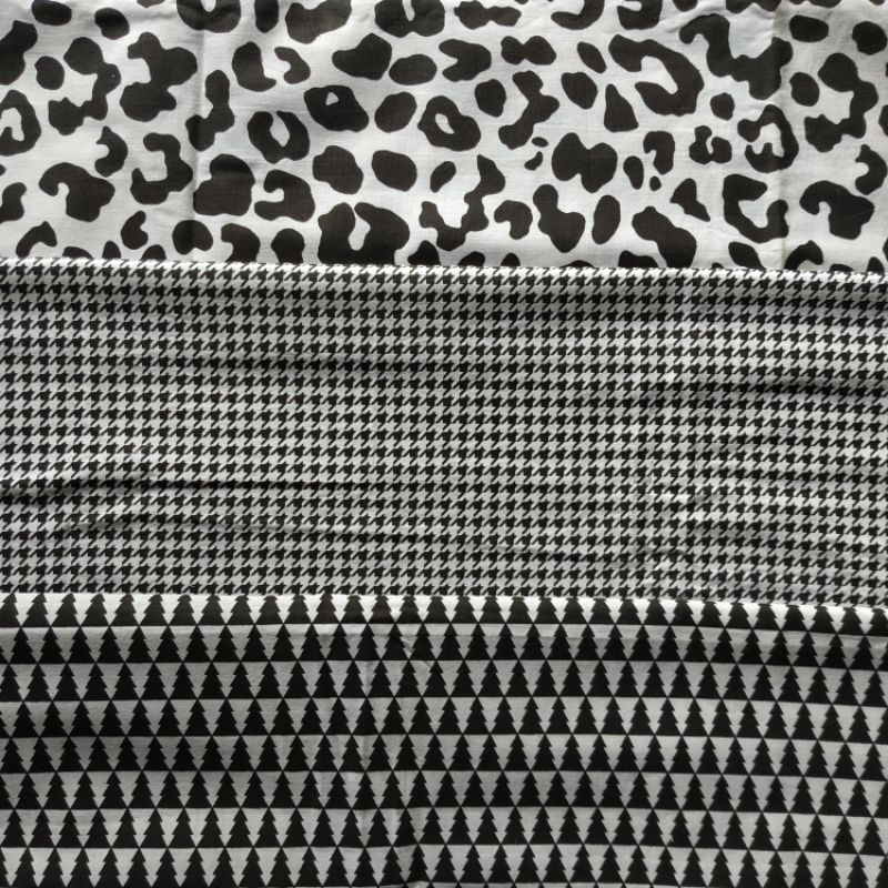 

Monokrom_ booksleeve