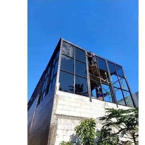 kaca spiderman kusen aluminium pintu kaca