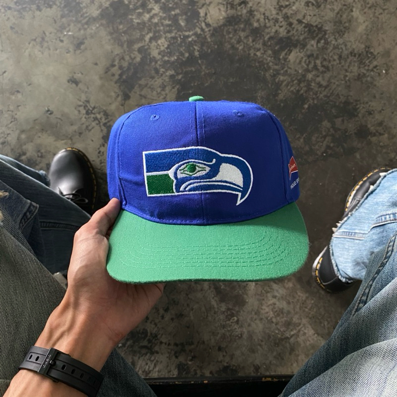 VINTAGE 90s SEATTLE SEAHAWKS NFL BUDWEISER PROMOTION HAT (New Old Stock)