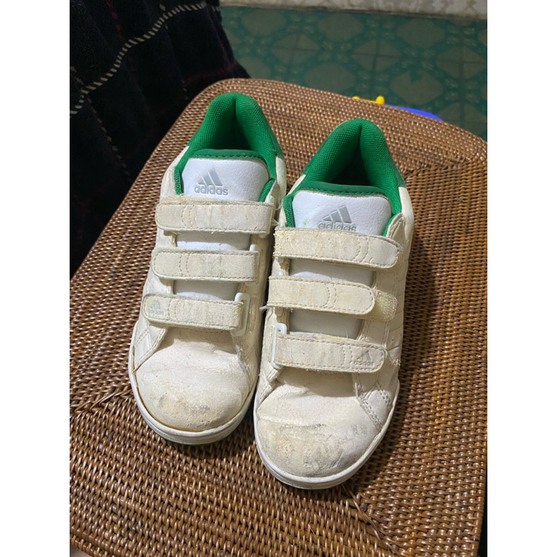 preloved sepatu adidas anak