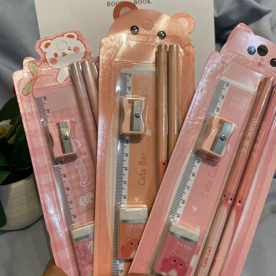 

Paket Alat Tulis Mini XIMI NEW (pensil, penghapus, penggaris, serutan)