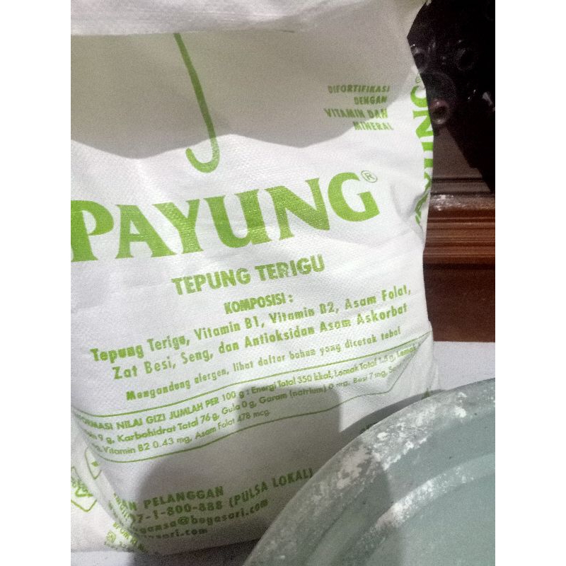 Tepung payung hijau bogasari repack 250 gr