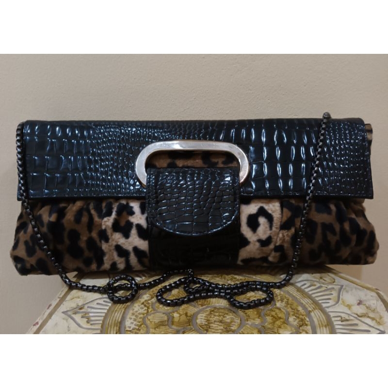 tas pesta leopart keren bahan bulu2 lembut suede