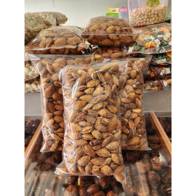 

kacang almond kulit 500gram