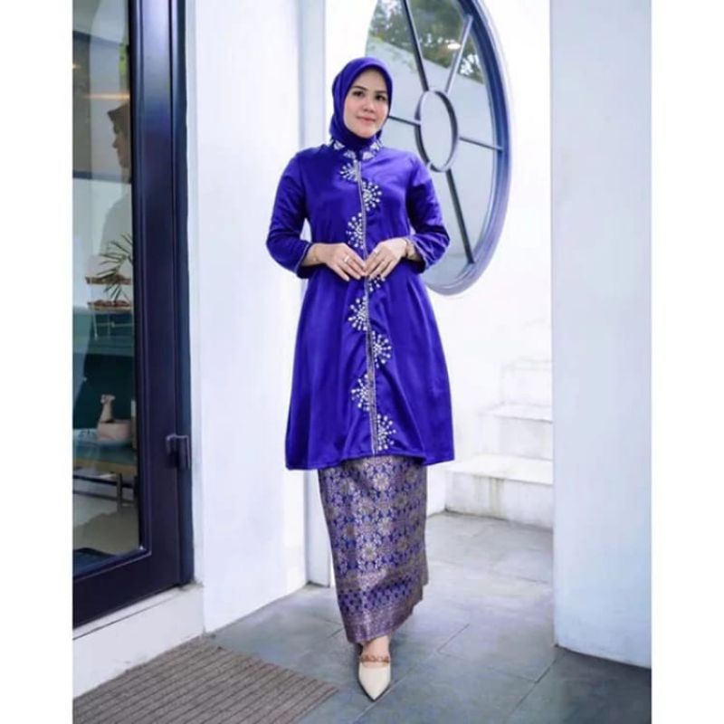 Atasan Kebaya Kurung Taffeta Payet /Kebaya Kurung Taffeta /Kebaya Melayu Modern