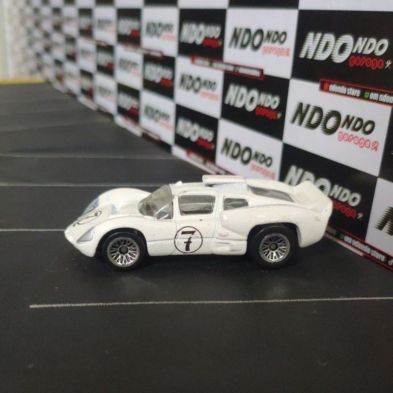 Hot Wheels Chaparral 2D White 2nd Loose - 2003 First Editions