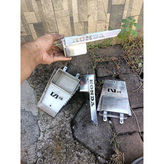 Dudukan Aki CB  cb gl100 aki berdiri HONDA handmade