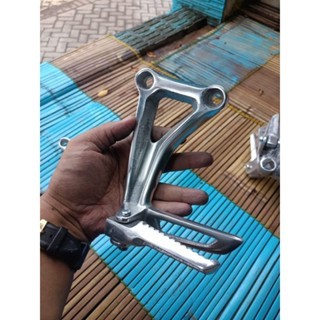 power pootstep belakang CBR 650  set kanan kiri ksm motor
