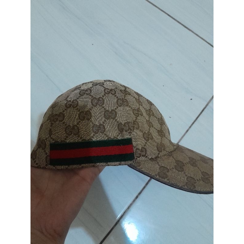 topi gucci