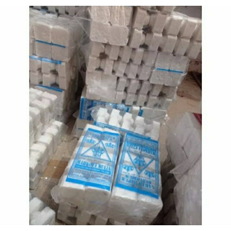 

garam beryodium/ garam enton/ uyah enton/ garam kotak