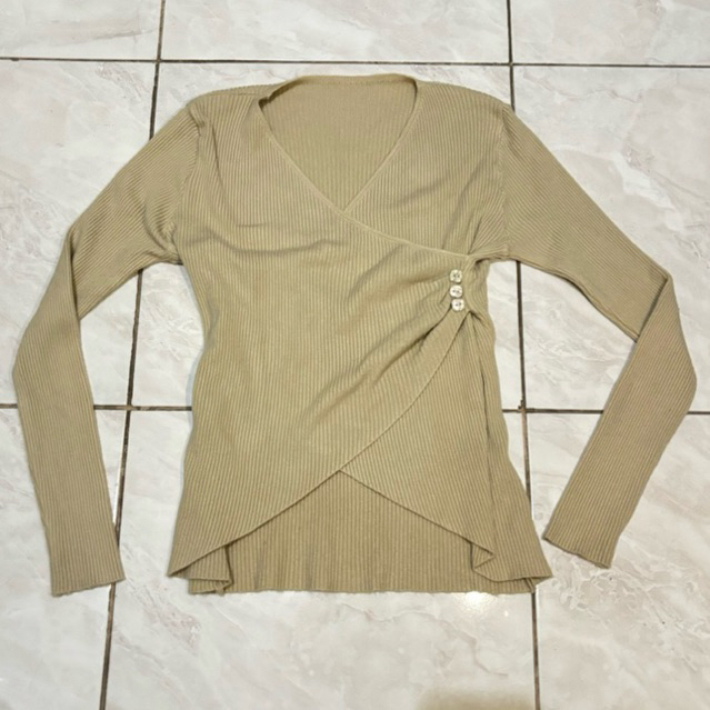 Rajut Wanita V-neck gaya korea