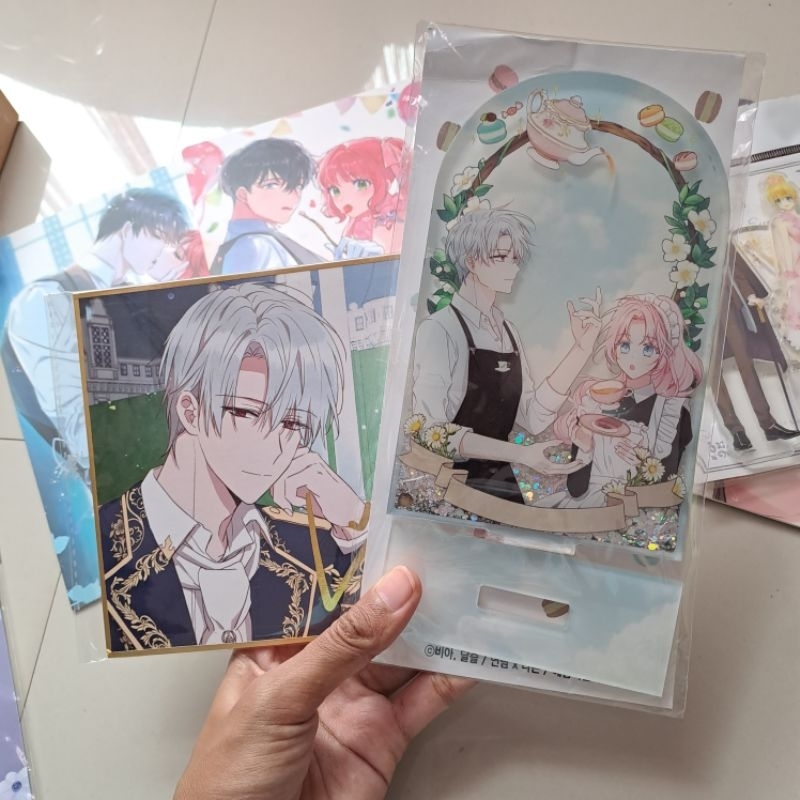 manhwa merch glitter standee (seduce the villain father)