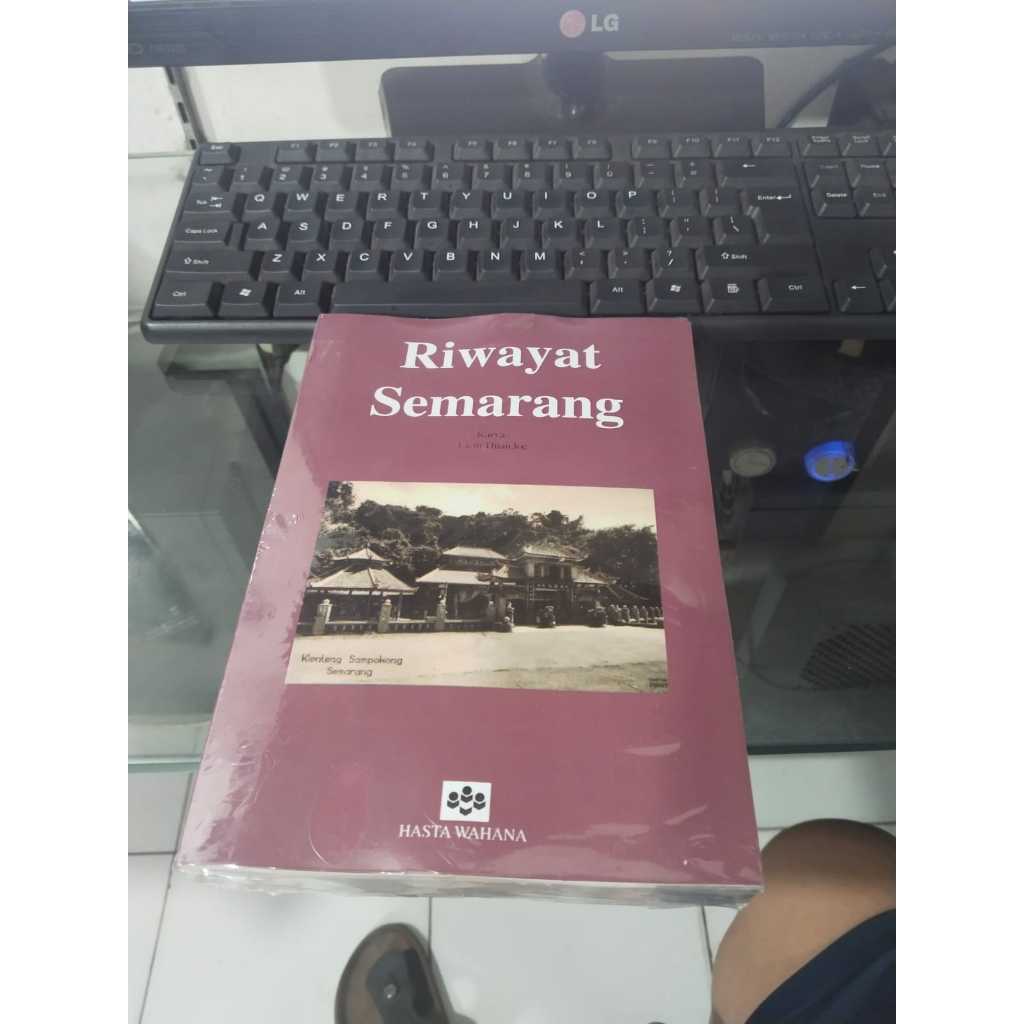 Buku Riwayat Semarang Edisi Tahun 2004