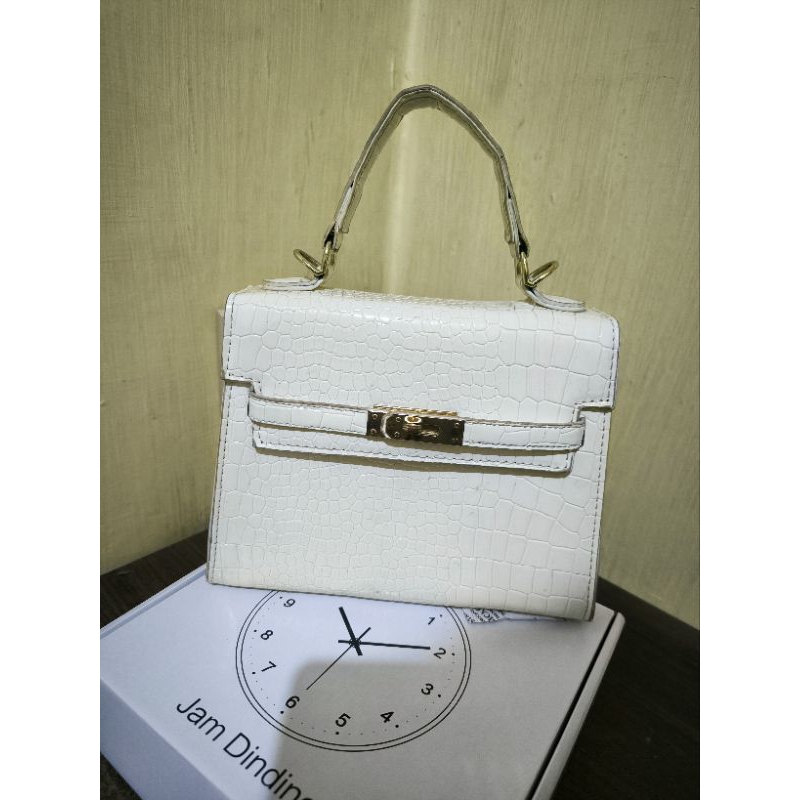 PRELOVED CEKA CELINE