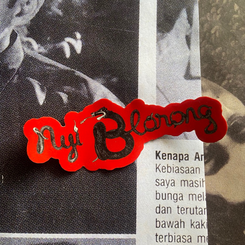STICKER SUZZANNA - NYI BLORONG