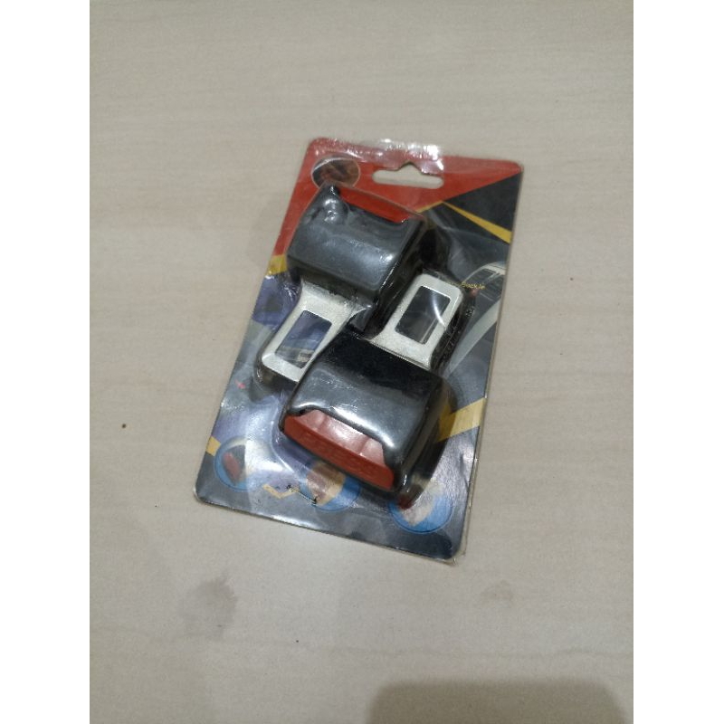 Buckle Seatbelt 2 in 1 Colokan Sabuk Pengaman.
