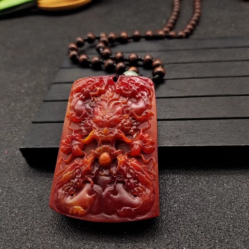 Kalung Kotak Batu Merah / Kalung Ukir Naga Guan Yu Guan Yin Buddha / Liontin Persegi 2 Sisi Motif