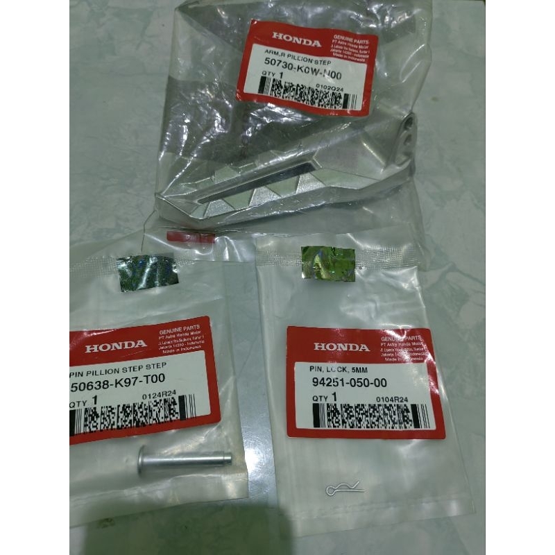 footstep step injakan belakang kanan ADV 150 ADV150 asli