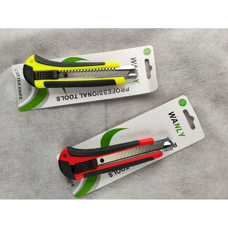 

GROSIR 10PCS CUTTER besar gagang karet auto lock / Pisau cutter WANLY