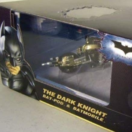 Hot Wheels SDCC 2009 Exclusive The Dark Knight Batmobile & Bat-pod