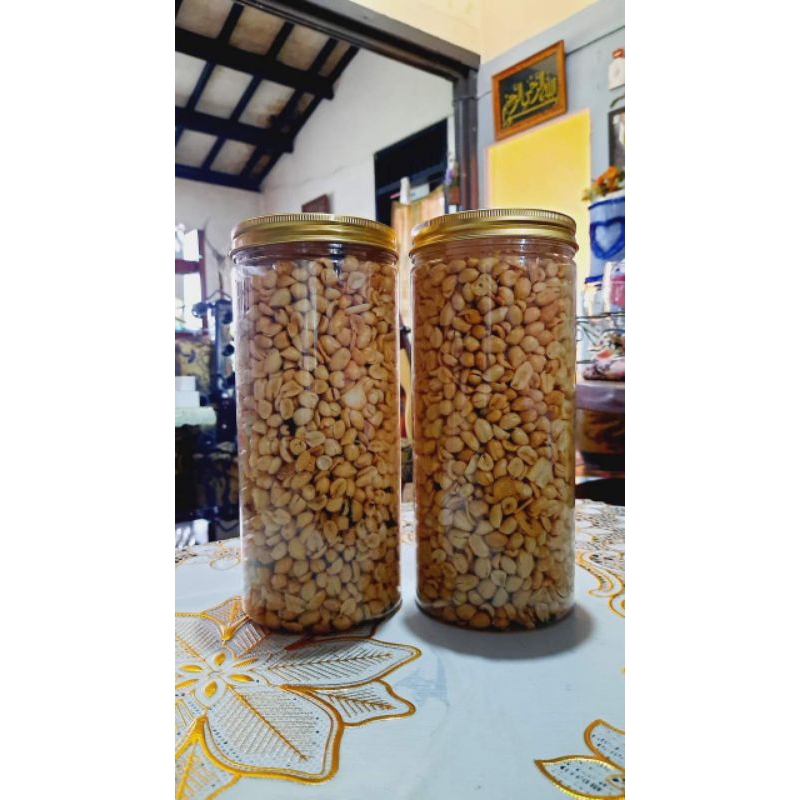 

Kacang Goreng Bawang Gurih toples 1000 Ml